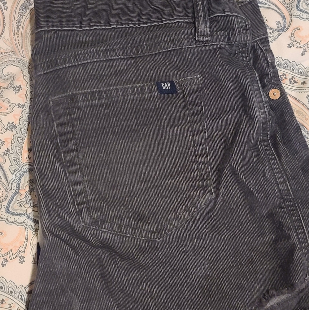 Gap shorts